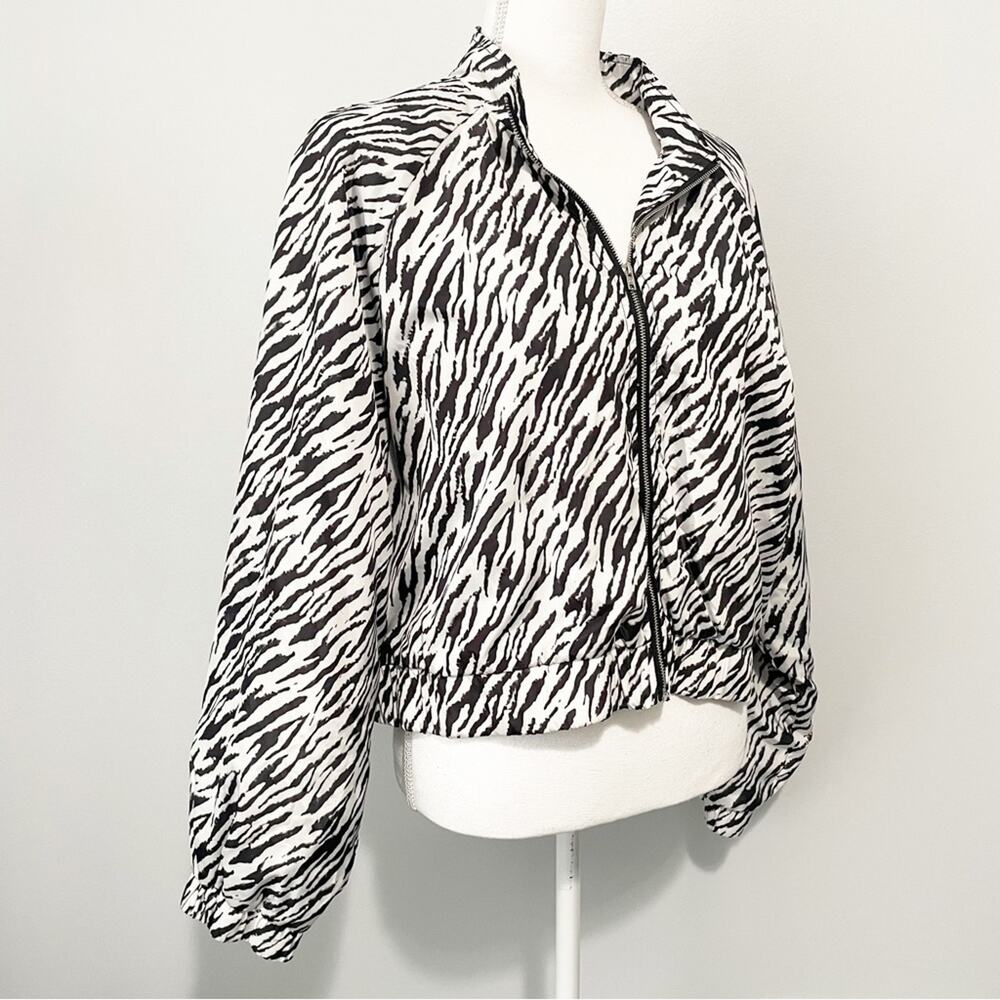 Shein Curve Zebra Print Bomber Jacket Size 3x Plus - image 2